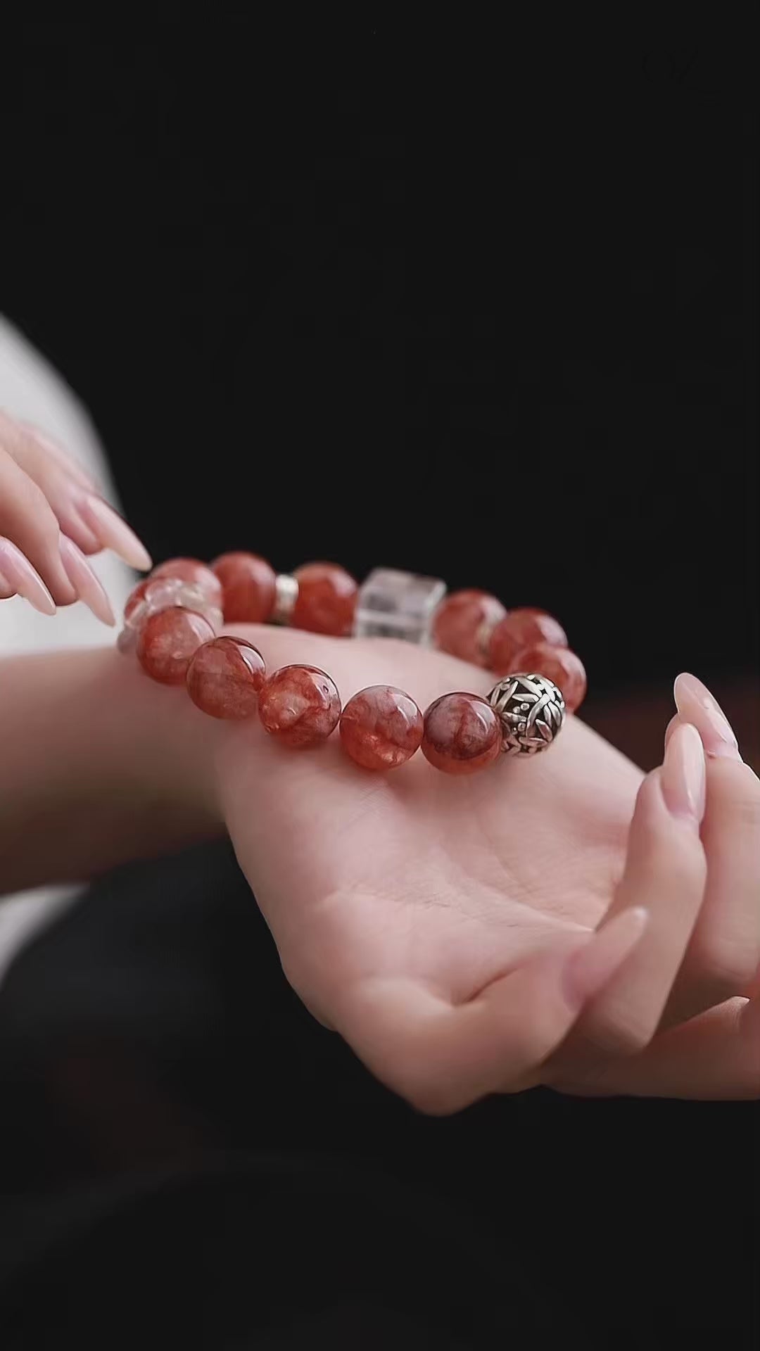 OZ Himalaya Series RD1003 Red Hematoid Quartz & Clear Crystal Bracelet - Women's Energy Bead Jewelry