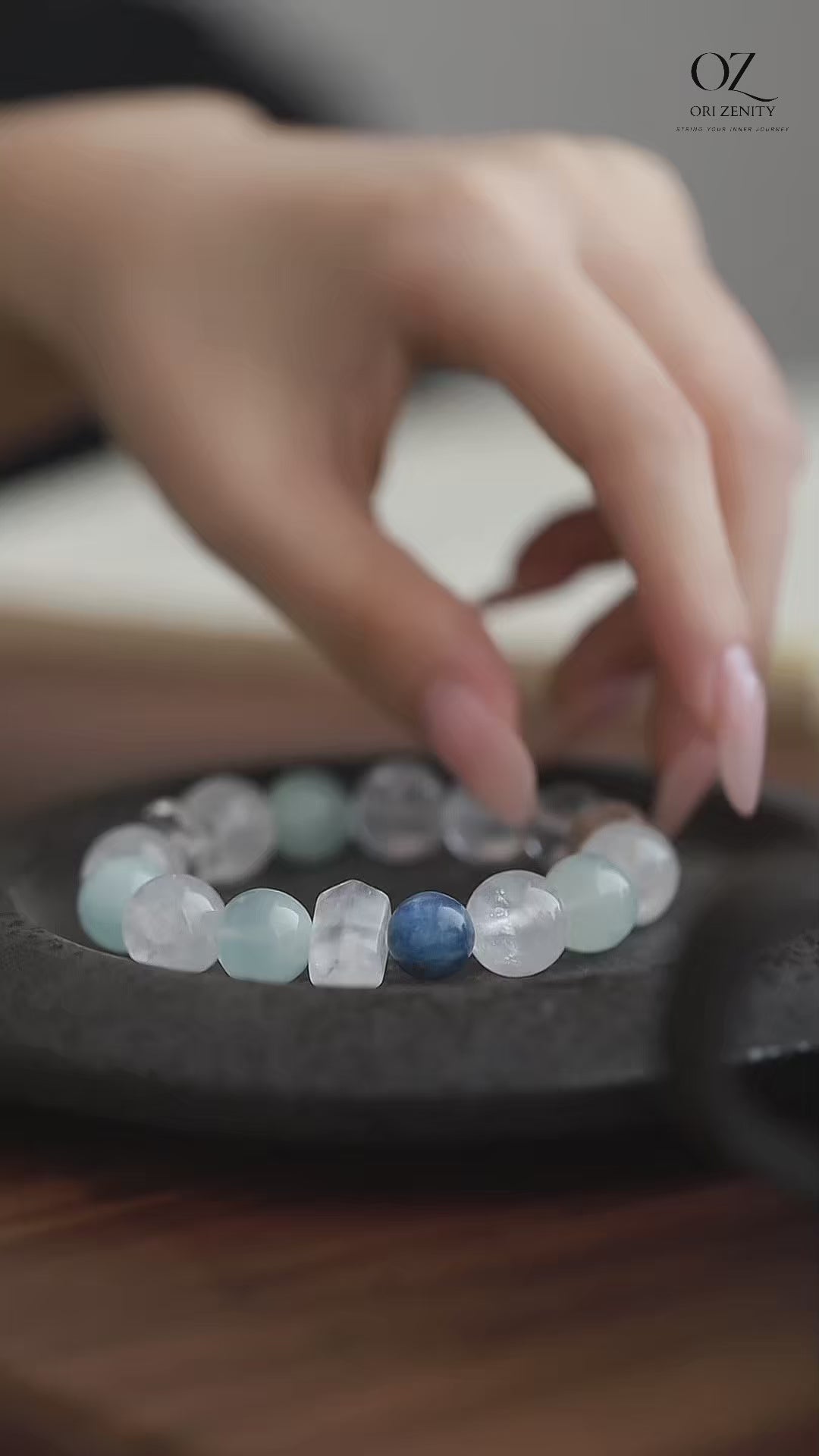 OZ  Dorothy Series MC1000 Designed Elegant Blue Kyanite Clear Quartz Aquamarine Bracelet - Healing Gemstone Gift