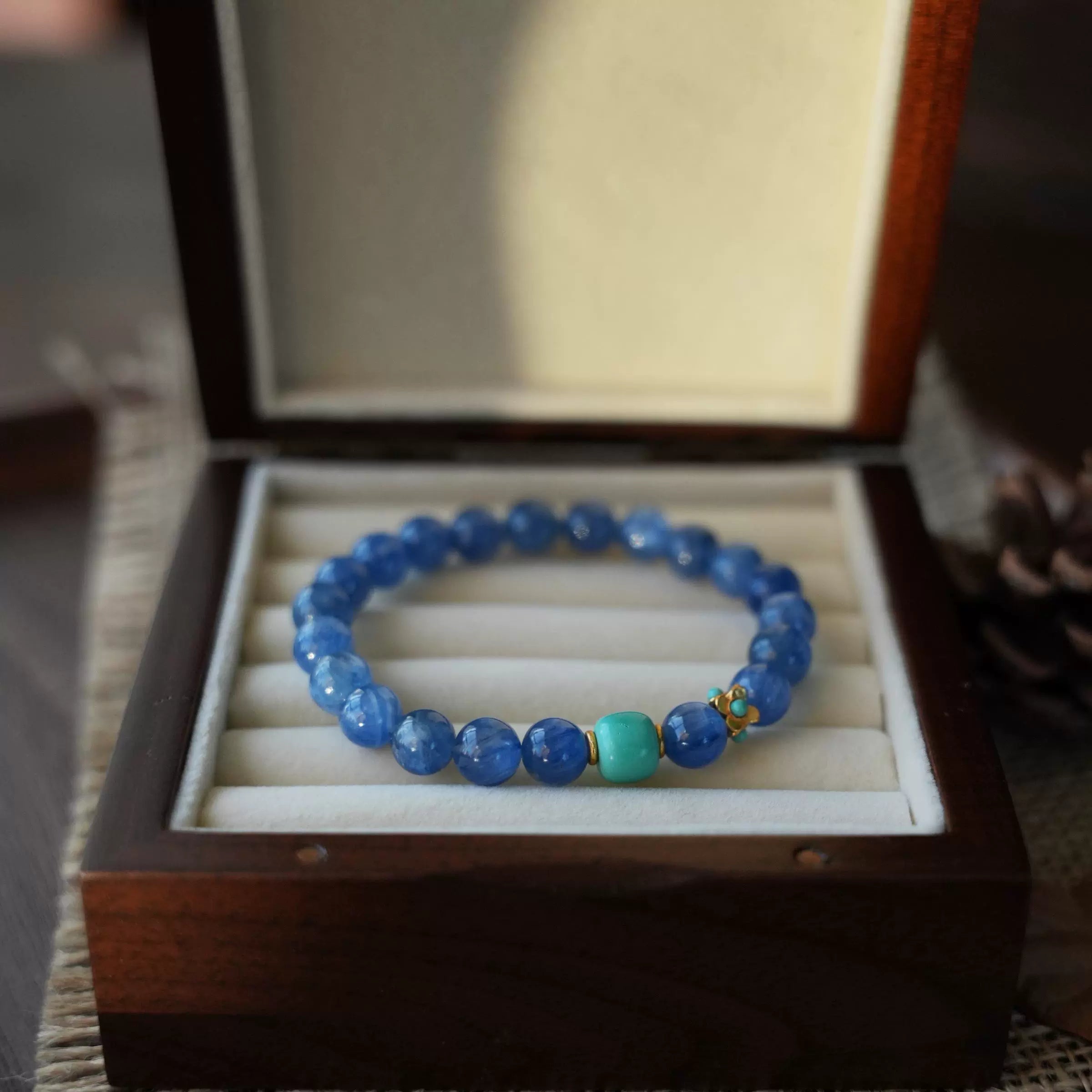 OZ Dunhuang Series BU1000 Blue Kyanite Turquoise Bracelet