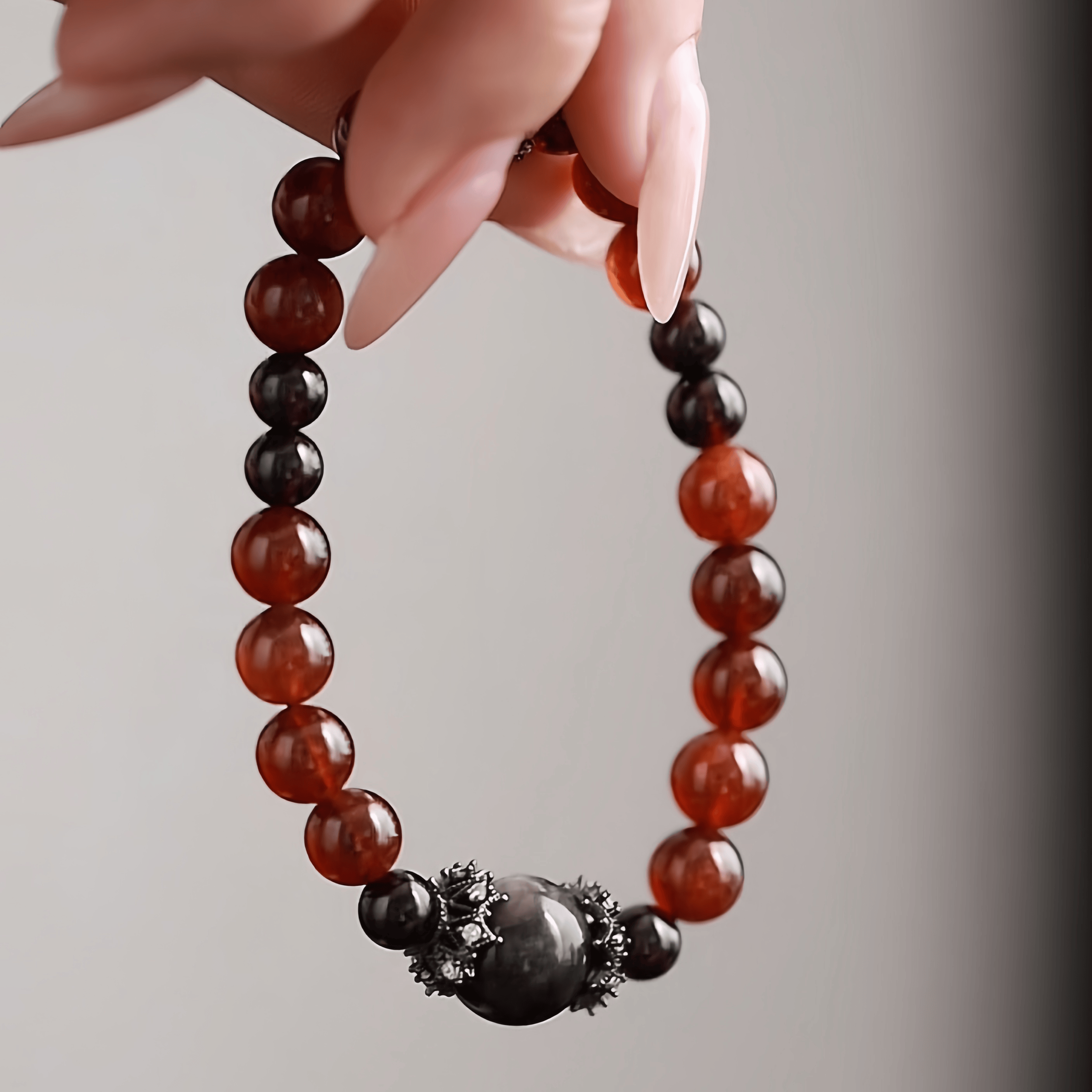 OZ Himalaya Series RD1002 Elegant Mandarin Garnet & Spessartite Garnet Bracelet - Silver Sheen Obsidian Accent