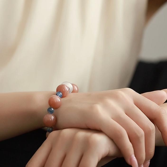 OZ Himalaya Series RD1001 Elegant Sunstone & Blue Kyanite Bracelet