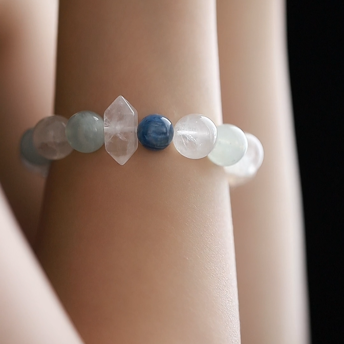 OZ  Dorothy Series MC1000 Designed Elegant Blue Kyanite Clear Quartz Aquamarine Bracelet - Healing Gemstone Gift