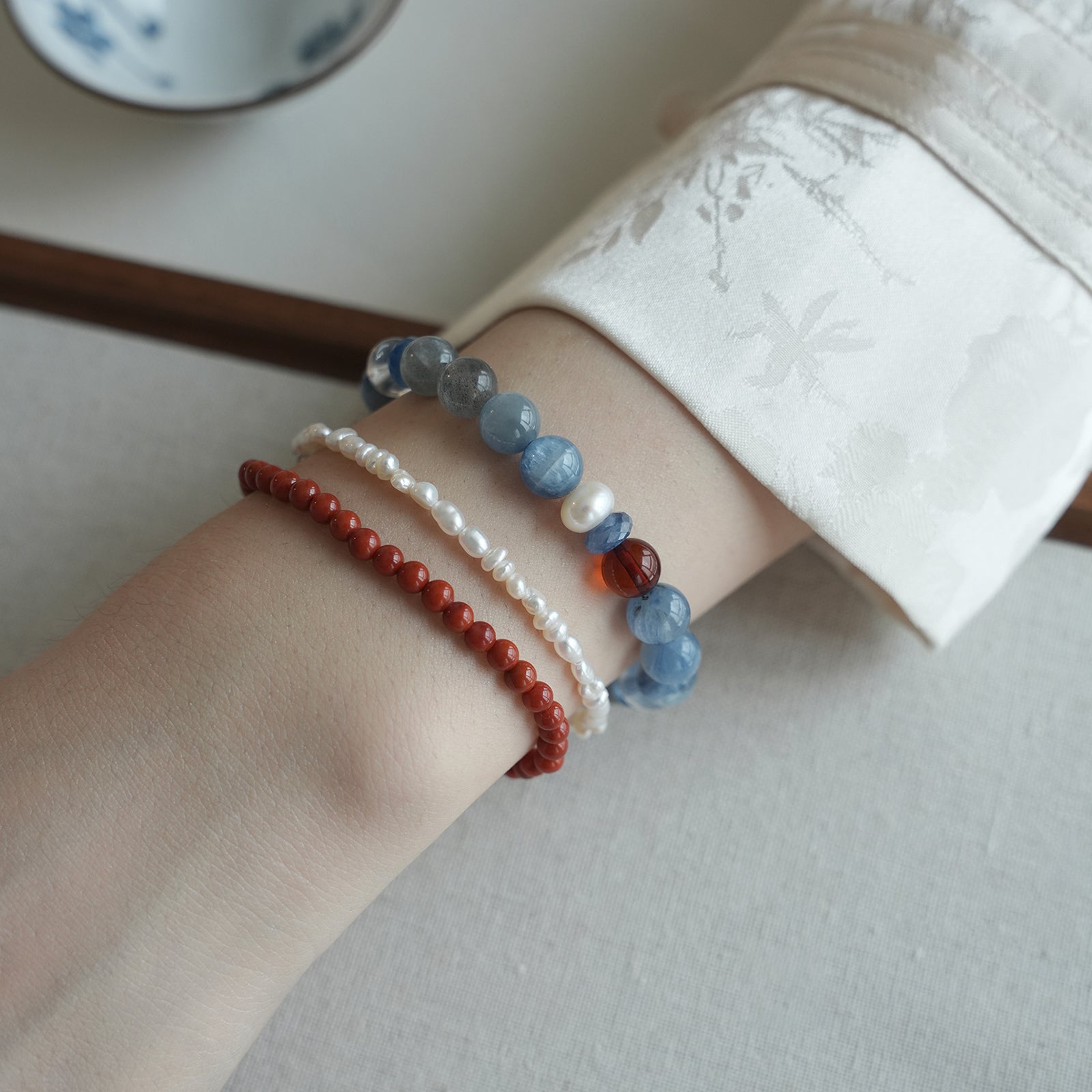 OZ Himalaya Series BU1004 Kyanite, Pearl, Blood Amber & Clear Quartz Bracelet